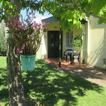 Villa-Roux Garden Cottage 弗朗斯胡克 外观 照片